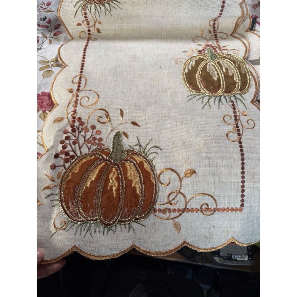 farmhouse rachel ashwell pumpkin metallic embroidered table runner Ruffle 14x72